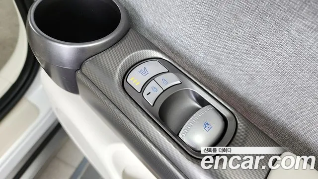 2022 Genesis GV60 Standard Sold VIN KMTKB81AFNU002572 – photo 27
