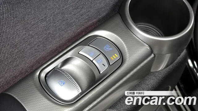 2022 Genesis GV60 Standard Sold VIN KMTKB81AFNU003229 – photo 29