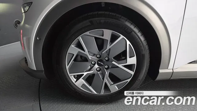 2025 Genesis GV60 Standard VIN KMTKB81AFSU024564