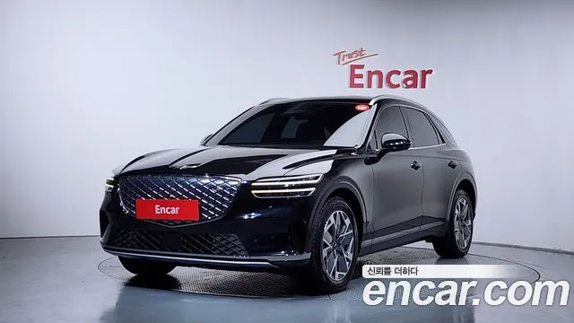 2022 Genesis Electrified GV70 e-AWD VIN KMTMA811PNU000456