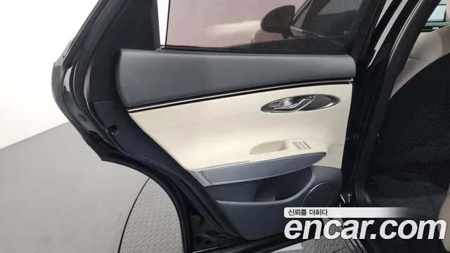 2022 Genesis Electrified GV70 e-AWD Sold VIN KMTMA811PNU000456 – photo 32