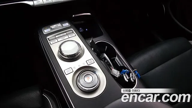 2022 Genesis Electrified GV70 e-AWD Sold VIN KMTMA811PNU002431 – photo 12
