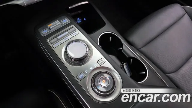 2022 Genesis Electrified GV70 e-AWD Sold VIN KMTMA811PNU006959 – front exterior 2022 Genesis Electrified GV70 e-AWD Sold VIN KMTMA811PNU006959 – front exterior