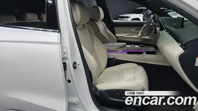 2024 Genesis Electrified GV70 e-AWD Sold VIN KMTMA811PRU008092 – trunk area