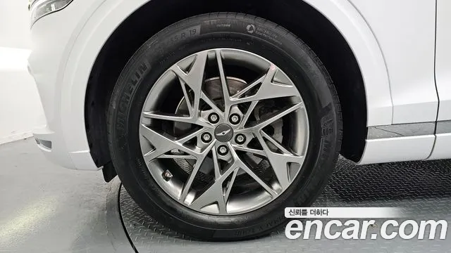 2021 Genesis GV70 2.5T Gasoline 2WD Sold VIN KMTMA81BBMU004388 – exterior detail