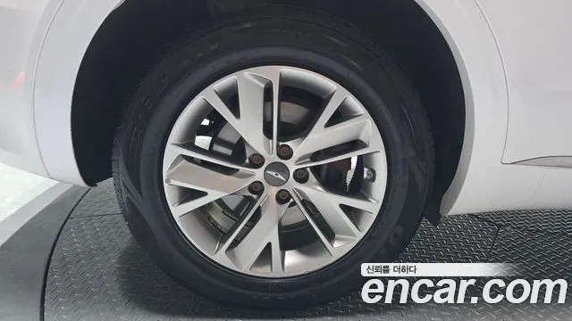 2021 Genesis GV70 2.5T Gasoline 2WD Sold VIN KMTMA81BBMU007093 – trunk area