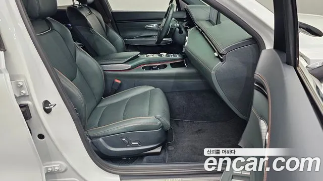 2021 Genesis GV70 2.5T Gasoline 2WD Sold VIN KMTMA81BBMU024290 – interior seats