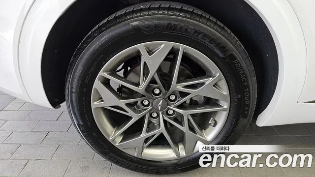 2021 Genesis GV70 2.5T Gasoline 2WD Sold VIN KMTMA81BBMU029187 – exterior detail 2021 Genesis GV70 2.5T Gasoline 2WD Sold VIN KMTMA81BBMU029187 – exterior detail