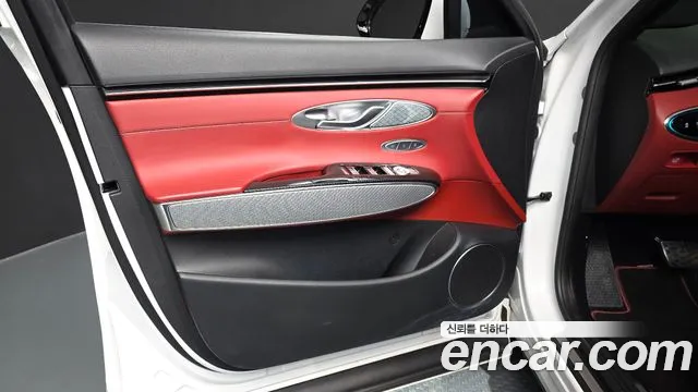 2021 Genesis GV70 2.5T Gasoline 2WD Sold VIN KMTMA81BBMU044225 – side profile