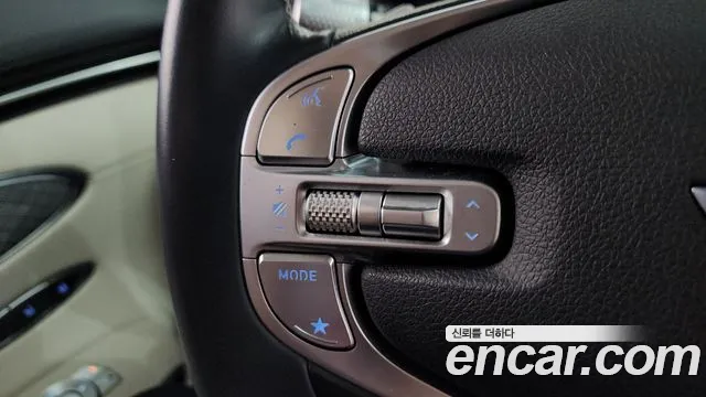 2021 Genesis GV70 2.5T Gasoline 2WD Sold VIN KMTMA81BBMU045498 – dashboard 2021 Genesis GV70 2.5T Gasoline 2WD Sold VIN KMTMA81BBMU045498 – dashboard