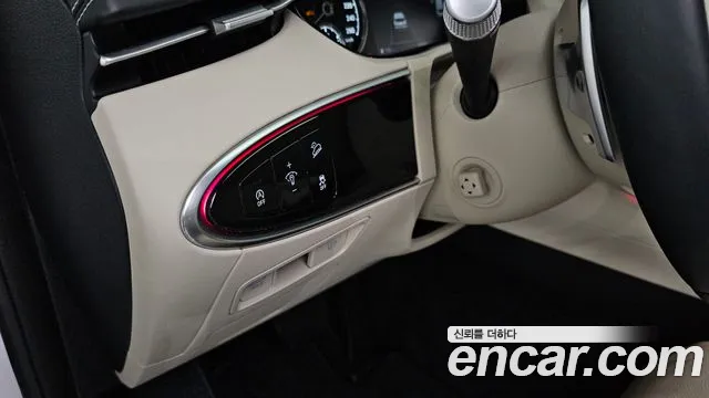 2022 Genesis GV70 2.5T Gasoline 2WD Sold VIN KMTMA81BBNU052396 – trunk area