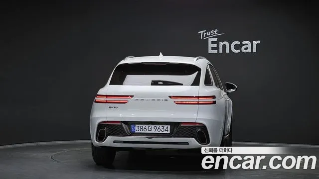 2022 Genesis GV70 2.5T Gasoline 2WD VIN KMTMA81BBNU062600