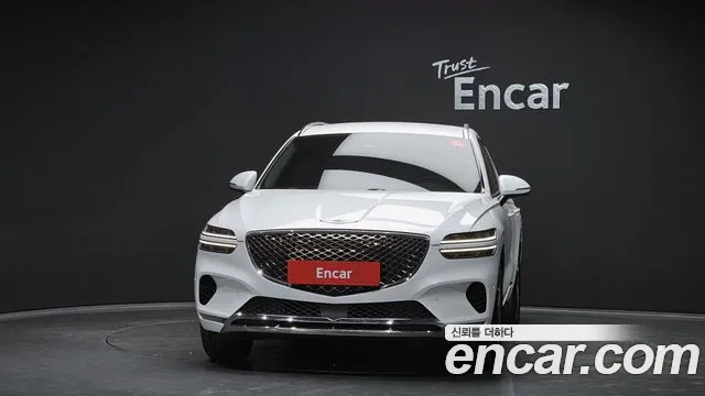 2022 Genesis GV70 2.5T Gasoline 2WD Sold VIN KMTMA81BBNU062600 – exterior detail 2022 Genesis GV70 2.5T Gasoline 2WD Sold VIN KMTMA81BBNU062600 – exterior detail