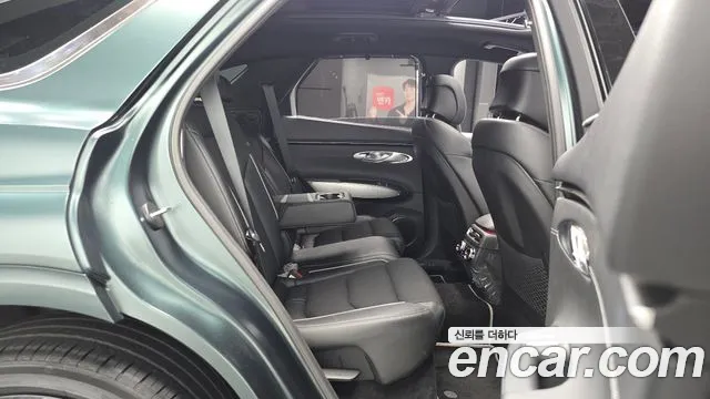 2022 Genesis GV70 2.5T Gasoline 2WD Sold VIN KMTMA81BBNU068609 – exterior detail 2022 Genesis GV70 2.5T Gasoline 2WD Sold VIN KMTMA81BBNU068609 – exterior detail