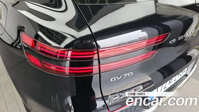 2022 Genesis GV70 2.5T Gasoline 2WD Sold VIN KMTMA81BBNU070743 – photo 16