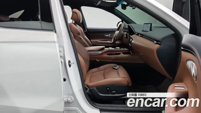 2022 Genesis GV70 2.5T Gasoline 2WD Sold VIN KMTMA81BBNU074266 – trunk area