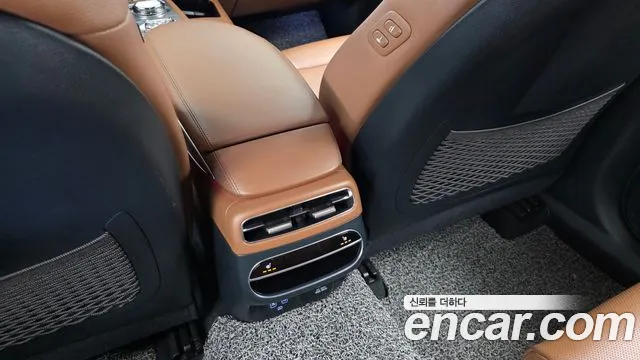2023 Genesis GV70 2.5T Gasoline 2WD Sold VIN KMTMA81BBPU117255 – interior seats 2023 Genesis GV70 2.5T Gasoline 2WD Sold VIN KMTMA81BBPU117255 – interior seats