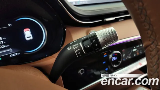 2023 Genesis GV70 2.5T Gasoline 2WD Sold VIN KMTMA81BBPU120997 – exterior detail