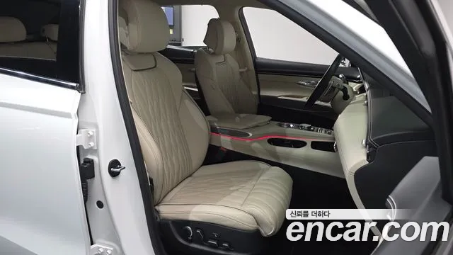 2024 Genesis GV70 2.5T Gasoline 2WD Sold VIN KMTMA81BBRU162980 – rear exterior