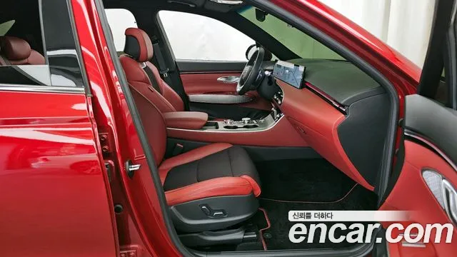 2025 Genesis GV70 2.5T Gasoline 2WD Sold VIN KMTMA81BBSU190051 – trunk area