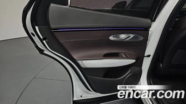 2025 Genesis GV70 2.5T Gasoline 2WD Sold VIN KMTMA81BBSU214870 – rear exterior