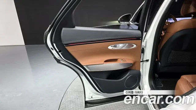 2025 Genesis GV70 2.5T Gasoline 2WD Sold VIN KMTMA81BBSU215962 – exterior detail