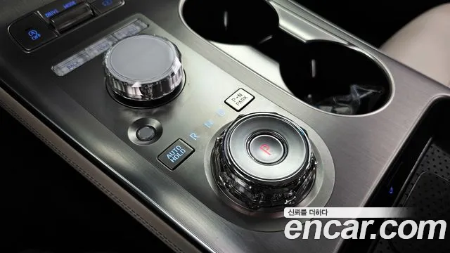 2025 Genesis GV70 2.5T Gasoline 2WD Sold VIN KMTMA81BBSU223963 – dashboard