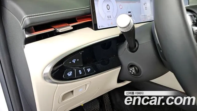 2025 Genesis GV70 2.5T Gasoline 2WD Sold VIN KMTMA81BBSU223963 – trunk area