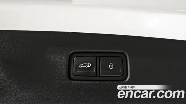 2025 Genesis GV70 2.5T Gasoline 2WD Sold VIN KMTMA81BBSU225819 – rear exterior 2025 Genesis GV70 2.5T Gasoline 2WD Sold VIN KMTMA81BBSU225819 – rear exterior