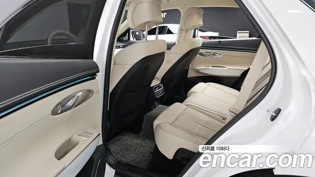 2025 Genesis GV70 2.5T Gasoline 2WD Sold VIN KMTMA81BBSU225819 – engine bay 2025 Genesis GV70 2.5T Gasoline 2WD Sold VIN KMTMA81BBSU225819 – engine bay
