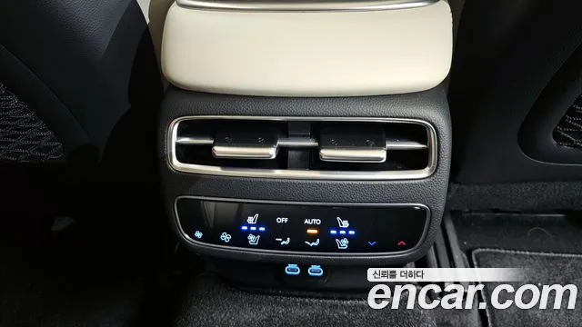 2025 Genesis GV70 2.5T Gasoline 2WD Sold VIN KMTMA81BBSU261334 – rear exterior 2025 Genesis GV70 2.5T Gasoline 2WD Sold VIN KMTMA81BBSU261334 – rear exterior