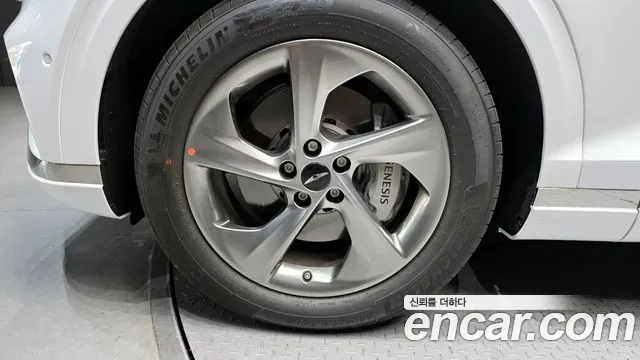2026 Genesis GV70 2.5T Gasoline 2WD VIN KMTMA81BBTU270521