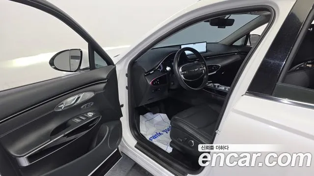 2021 Genesis GV70 2.5T Gasoline AWD Sold VIN KMTMA81BDMU011441 – photo 27 2021 Genesis GV70 2.5T Gasoline AWD Sold VIN KMTMA81BDMU011441 – photo 27
