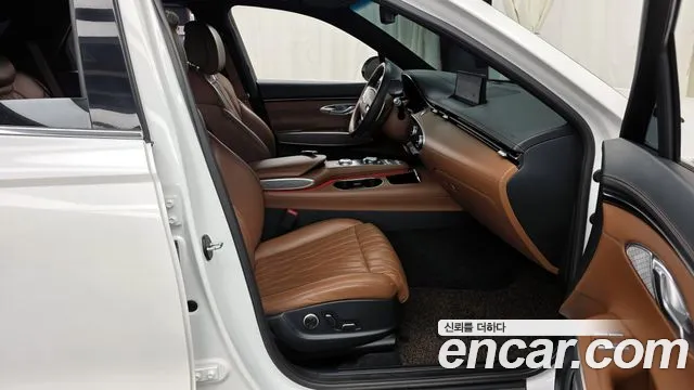 2021 Genesis GV70 2.5T Gasoline AWD Sold VIN KMTMA81BDMU020680 – trunk area
