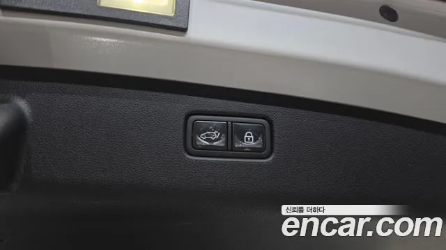 2021 Genesis GV70 2.5T Gasoline AWD Sold VIN KMTMA81BDMU025775 – exterior detail 2021 Genesis GV70 2.5T Gasoline AWD Sold VIN KMTMA81BDMU025775 – exterior detail