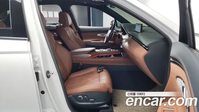 2021 Genesis GV70 2.5T Gasoline AWD Sold VIN KMTMA81BDMU047472 – trunk area