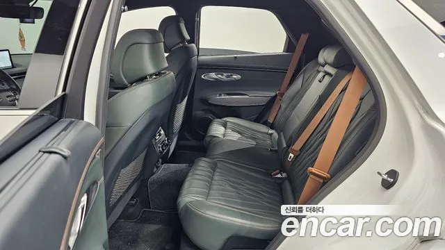 2022 Genesis Gv70 2.5t Gasoline Awd Sold VIN KMTMA81BDNU050165 – front exterior