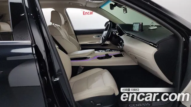 2022 Genesis GV70 2.5T Gasoline AWD Sold VIN KMTMA81BDNU052648 – trunk area 2022 Genesis GV70 2.5T Gasoline AWD Sold VIN KMTMA81BDNU052648 – trunk area