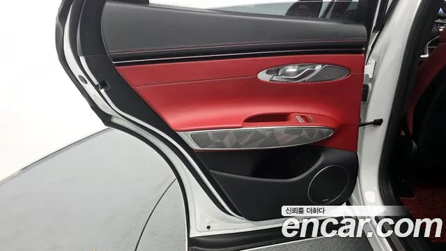 2022 Genesis GV70 2.5T Gasoline AWD Sold VIN KMTMA81BDNU055165 – engine bay 2022 Genesis GV70 2.5T Gasoline AWD Sold VIN KMTMA81BDNU055165 – engine bay