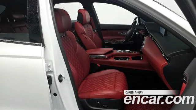 2022 Genesis GV70 2.5T Gasoline AWD Sold VIN KMTMA81BDNU055165 – exterior detail 2022 Genesis GV70 2.5T Gasoline AWD Sold VIN KMTMA81BDNU055165 – exterior detail