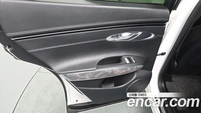 2022 Genesis GV70 2.5T Gasoline AWD Sold VIN KMTMA81BDNU059427 – exterior detail