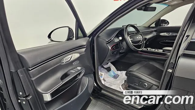 2022 Genesis GV70 2.5T Gasoline AWD Sold VIN KMTMA81BDNU072771 – side profile 2022 Genesis GV70 2.5T Gasoline AWD Sold VIN KMTMA81BDNU072771 – side profile