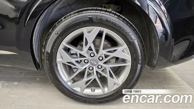 2022 Genesis GV70 2.5T Gasoline AWD Sold VIN KMTMA81BDNU075465 – exterior detail