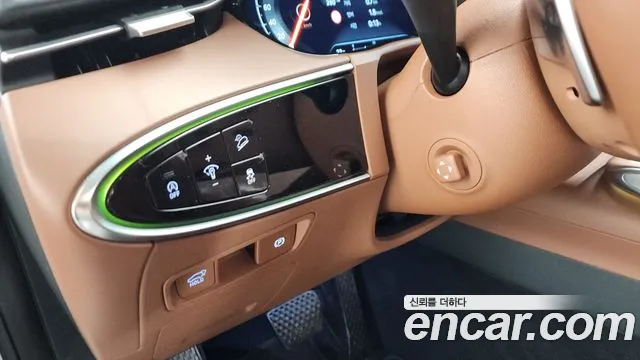 2022 Genesis GV70 2.5T Gasoline AWD Sold VIN KMTMA81BDNU075674 – dashboard
