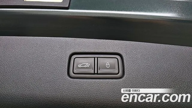 2023 Genesis GV70 2.5T Gasoline AWD Sold VIN KMTMA81BDPU077939 – photo 30 2023 Genesis GV70 2.5T Gasoline AWD Sold VIN KMTMA81BDPU077939 – photo 30
