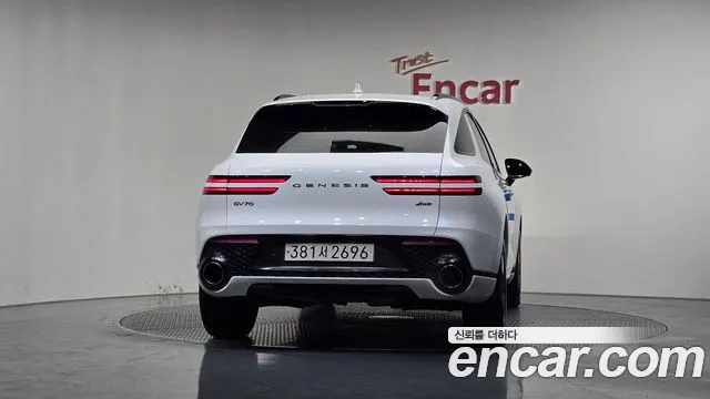 2023 Genesis GV70 2.5T Gasoline AWD Sold VIN KMTMA81BDPU079874 – interior seats
