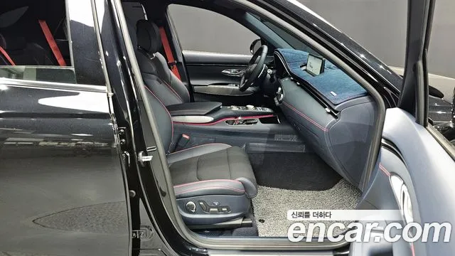 2023 Genesis GV70 2.5T Gasoline AWD Sold VIN KMTMA81BDPU084526 – photo 35 2023 Genesis GV70 2.5T Gasoline AWD Sold VIN KMTMA81BDPU084526 – photo 35