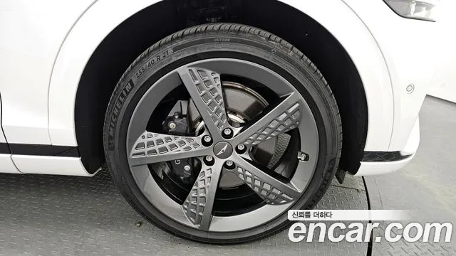 2023 Genesis GV70 2.5T Gasoline AWD Sold VIN KMTMA81BDPU090461 – undercarriage
