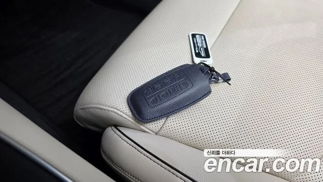 2023 Genesis GV70 2.5T Gasoline AWD Sold VIN KMTMA81BDPU102904 – photo 12