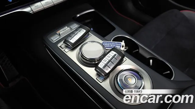 2023 Genesis GV70 2.5T Gasoline AWD Sold VIN KMTMA81BDPU107064 – exterior detail